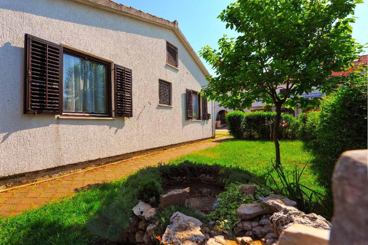 Apartments Ina & Ika Ровинь Экстерьер фото