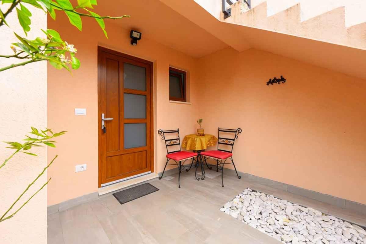 Apartments Ina & Ika Ровинь Экстерьер фото