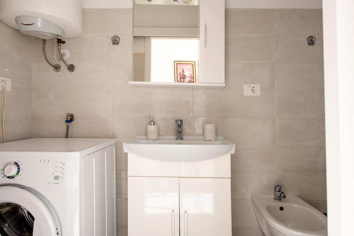 Apartments Ina & Ika Ровинь Экстерьер фото