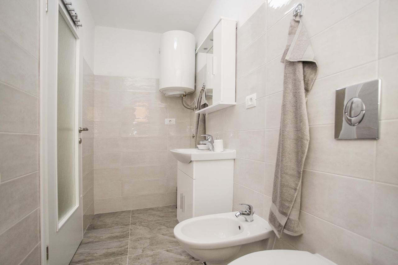 Apartments Ina & Ika Ровинь Экстерьер фото
